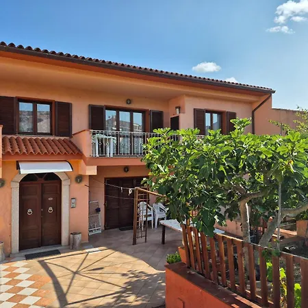 Apartamento Minnie's 3 With Outdoor Gazebo Palau